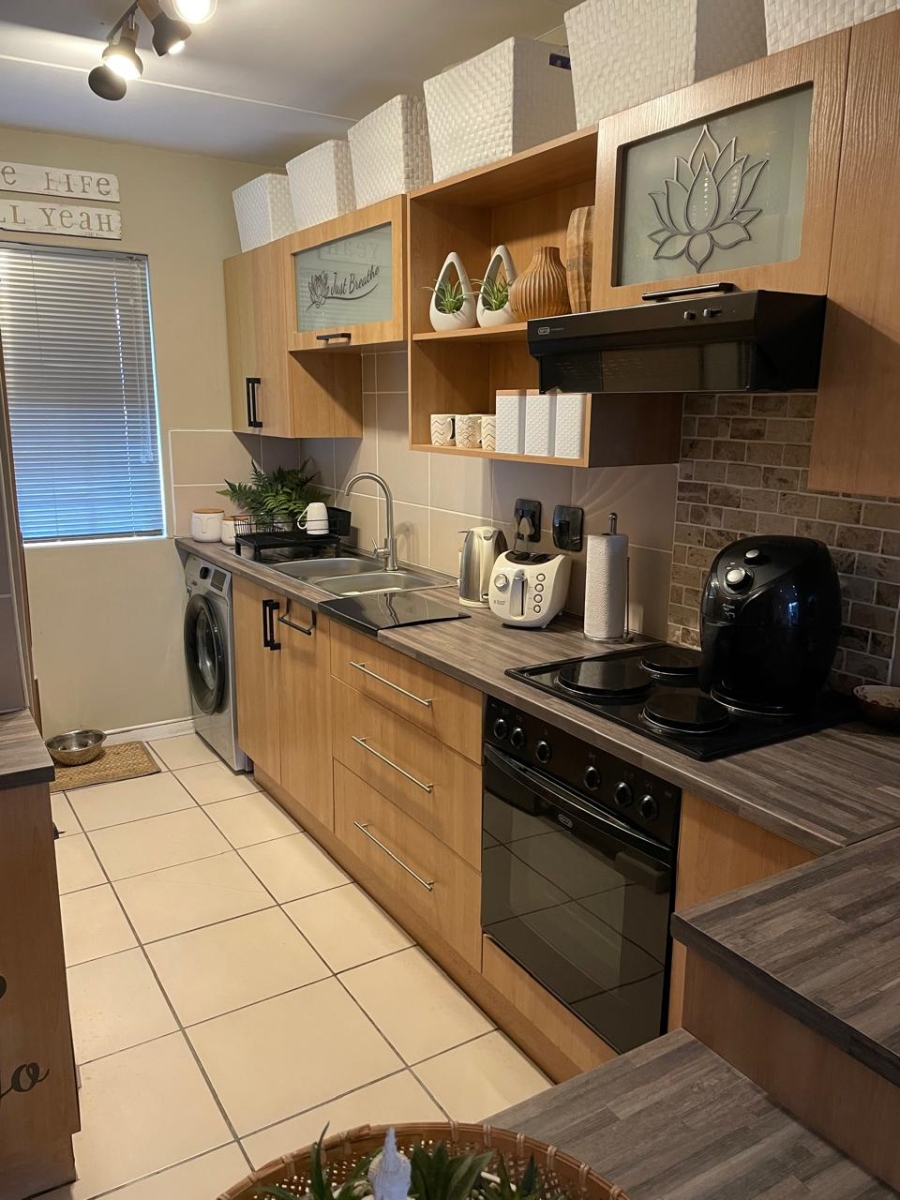2 Bedroom Property for Sale in Sherwood Eastern Cape